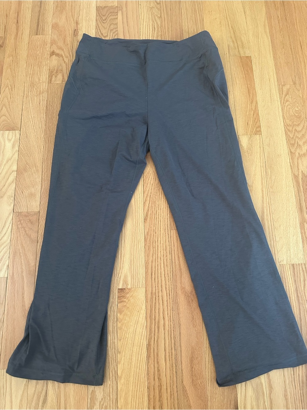 Duluth Trading Co Boot Cut NOGA Pants — Charcoal Gray